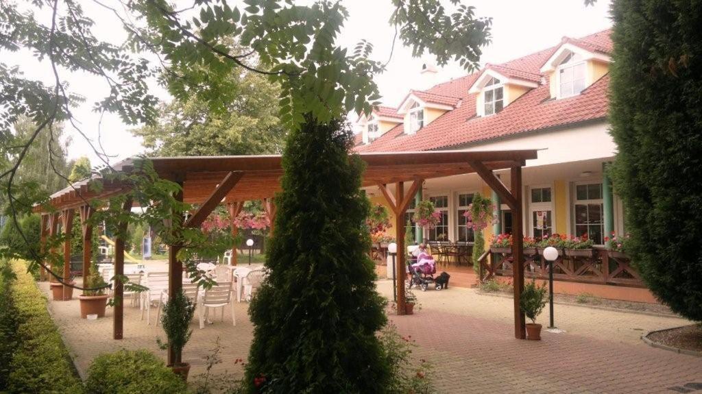 Penzion Oaza Štětí Εξωτερικό φωτογραφία